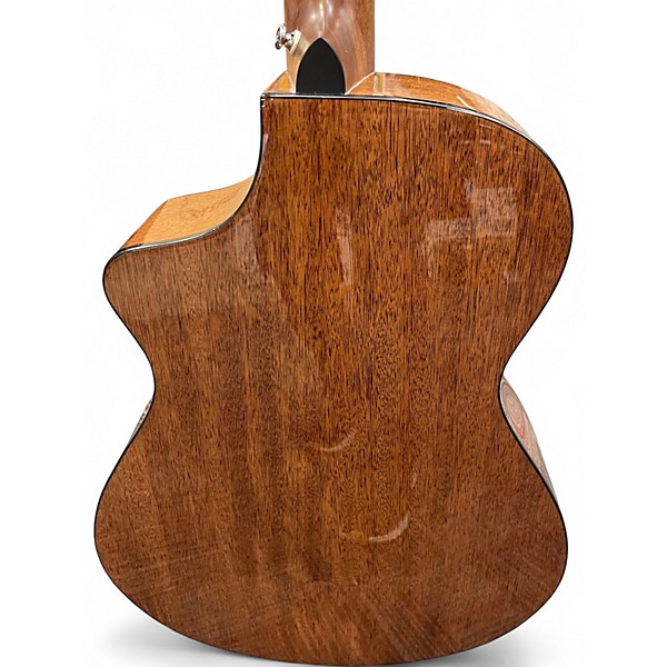 Used Breedlove Discovery Concert Natural Acoustic Guitar