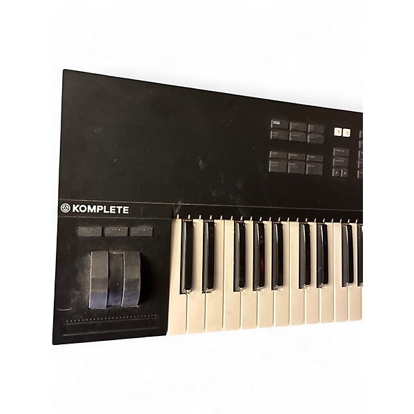 Used Native Instruments Komplete Kontrol S61 MK2 MIDI Controller