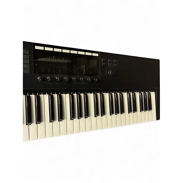 Used Native Instruments Komplete Kontrol S61 MK2 MIDI Controller