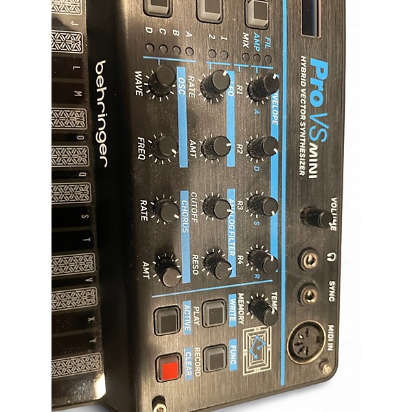 Used Behringer PRO VS MINI Synthesizer