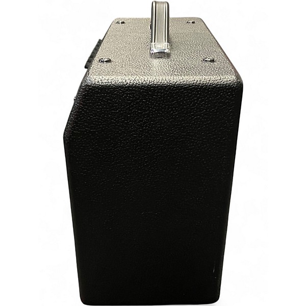 Used Fender Vibro Champ XD 5W 1X8 Guitar Combo Amp