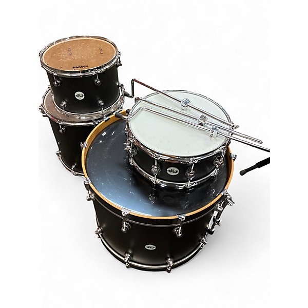 Used Evans 4 Piece DESIGN SERIES BLACK Drum Kit