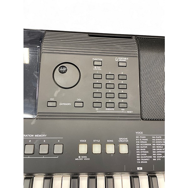 Used Yamaha PSRE463 61 key Portable Keyboard