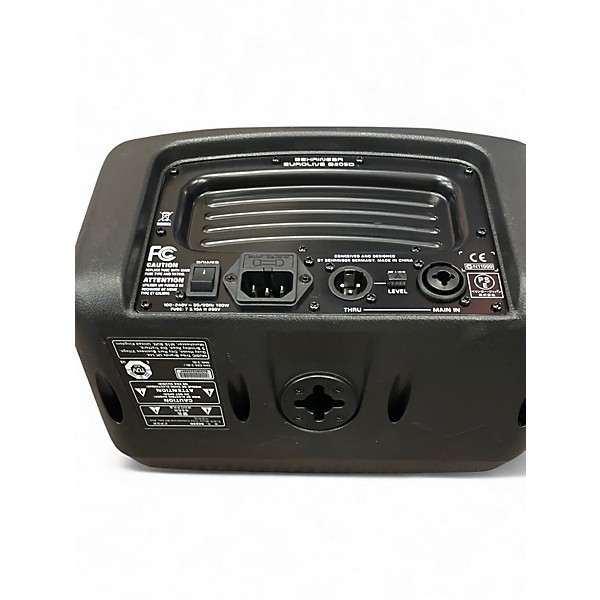 Used Behringer EUROLIVE B205D Powered Speaker
