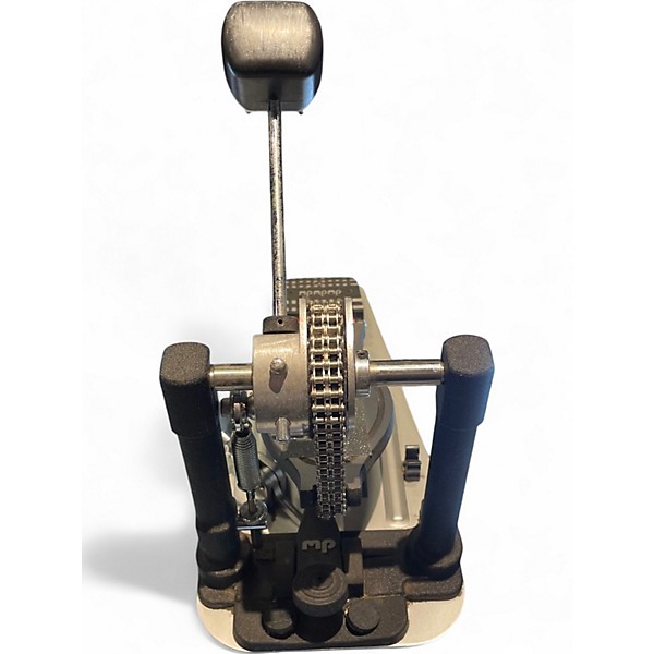 Used DW 9000 Series Single Single Bass Drum Pedal