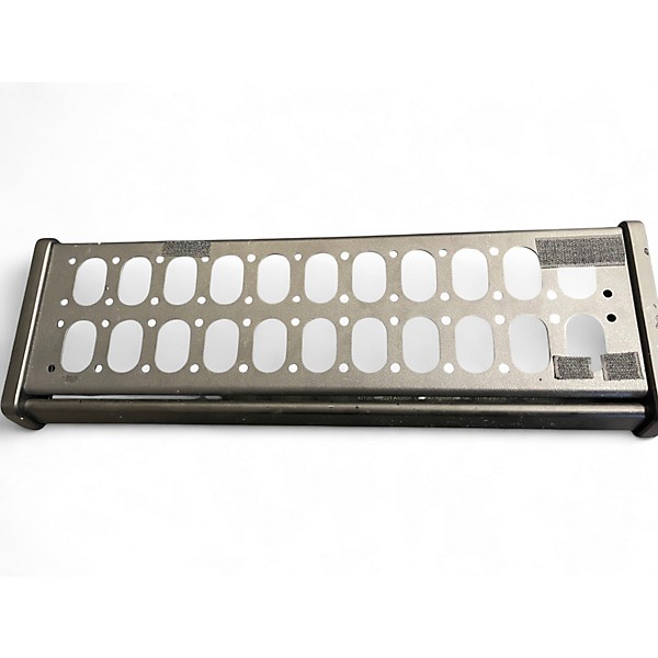 Used Livewire PB200 Pedal Board