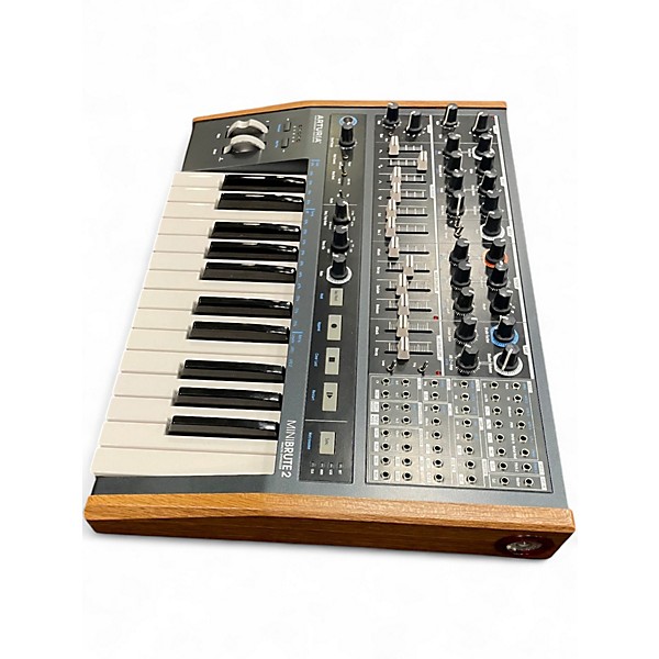 Used Arturia Minibrute 2 Synthesizer