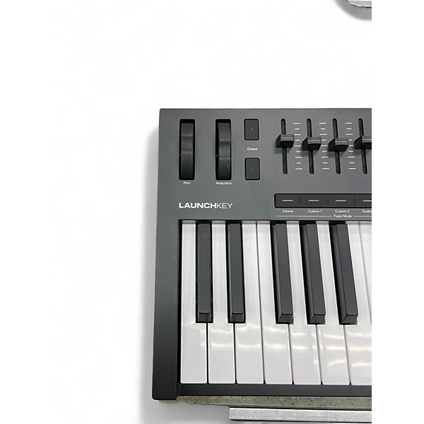 Used Novation Launchkey 49 Key Mk4 MIDI Controller