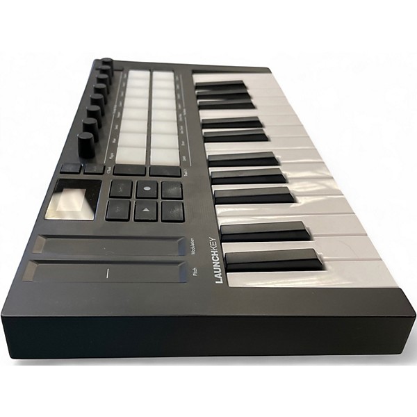 Used Novation Launchkey 25 Key MIDI Controller