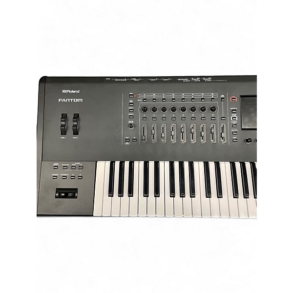 Used Roland Fantom 7 Keyboard Workstation