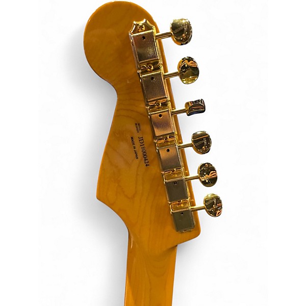 Used Fender Traditional '60s Stratocaster 2 Color Sunburst Solid Body Electric Guitar