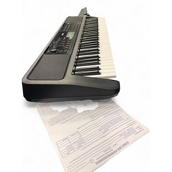 Used Yamaha PSR E383 Portable Keyboard