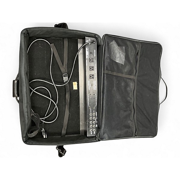 Used Furman spb8 Pedal Board