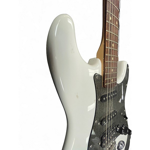 Used Squier AFFINITY STRAT HSS White Solid Body Electric Guitar