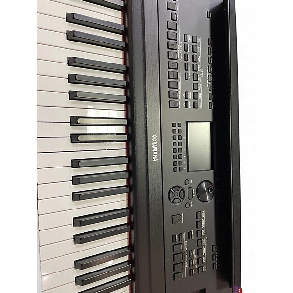 Used Yamaha DGX670 Arranger Keyboard