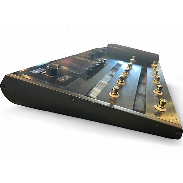 Used Line 6 Helix Effect Processor