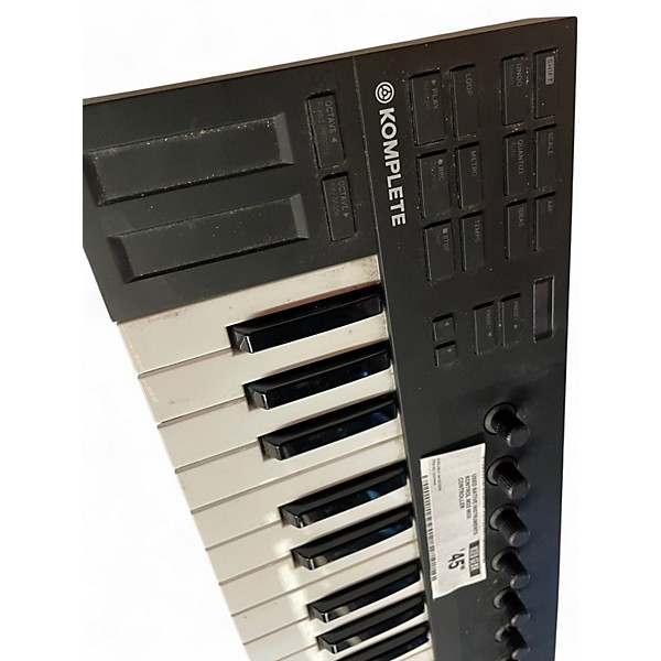 Used Native Instruments KONTROL M32 MIDI Controller