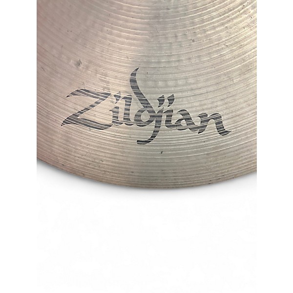 Used Zildjian 18in avedis medium thin  Cymbal