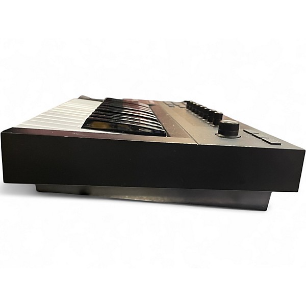 Used Native Instruments Komplete Kontrol A25 MIDI Controller