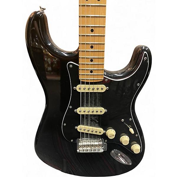 Used Fender PLAYER SERIES LIMITED EDITION STRATOCASTER Black Solid Body Electric Guitar