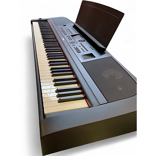 Used Yamaha DGX670 Digital Piano