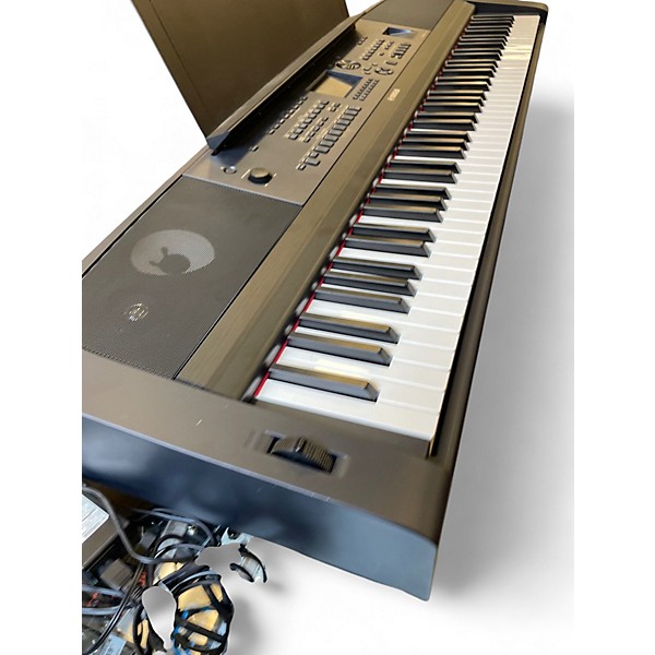 Used Yamaha DGX670 Digital Piano