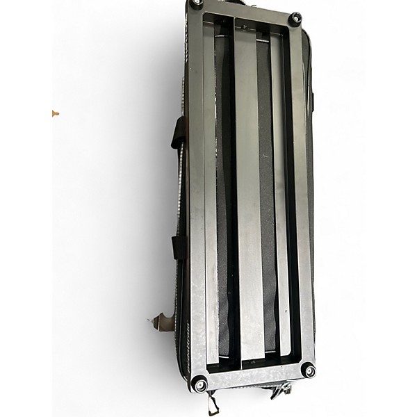 Used Pedaltrain metro 24 Pedal Board