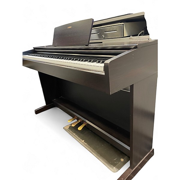 Used Yamaha Arius YDP143 Digital Piano
