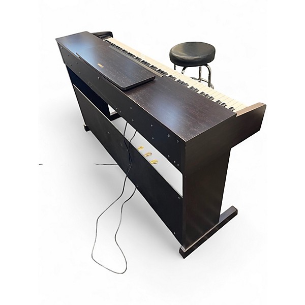 Used Yamaha Arius YDP143 Digital Piano