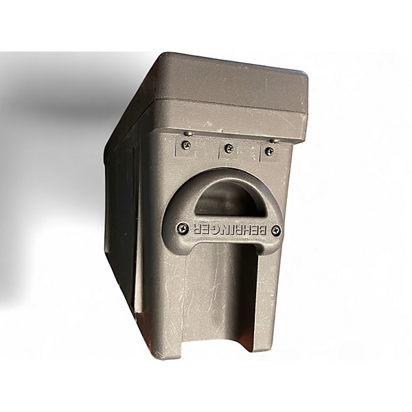 Used Behringer europower pmp518m Powered Mixer