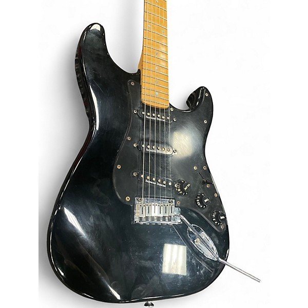 Used Fender Special Edition Lite Ash Stratocaster Black Solid Body Electric Guitar