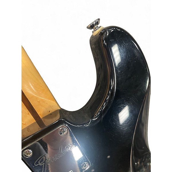 Used Fender Special Edition Lite Ash Stratocaster Black Solid Body Electric Guitar