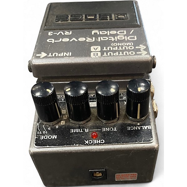 Used BOSS RV-3 Effect Pedal