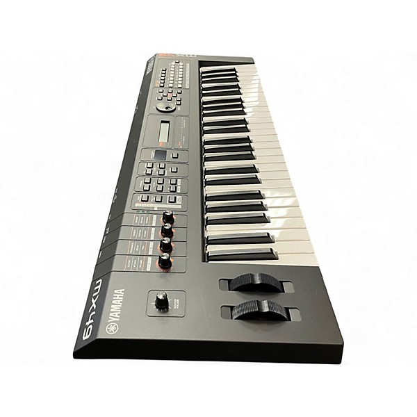 Used Yamaha MX49 49 Key Keyboard Workstation