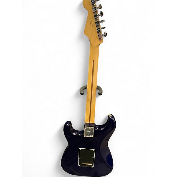 Used Fender Limited Edition Player Stratocaster HSS Plus Top Blue Burst Solid Body Electric Guitar