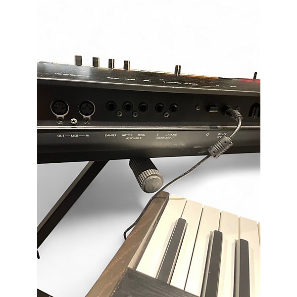 Used KORG Krome 88 Key Keyboard Workstation