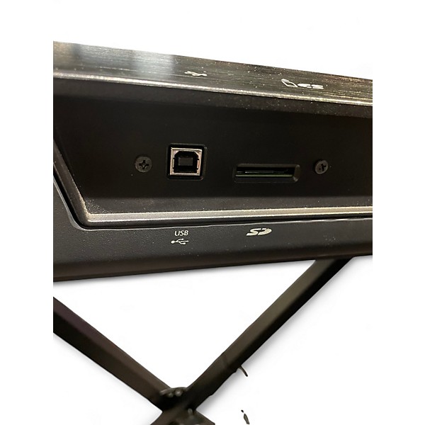 Used KORG Krome 88 Key Keyboard Workstation