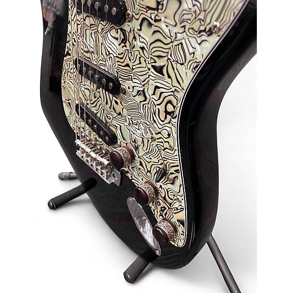 Used Fender  STRATOCASTER Black Solid Body Electric Guitar