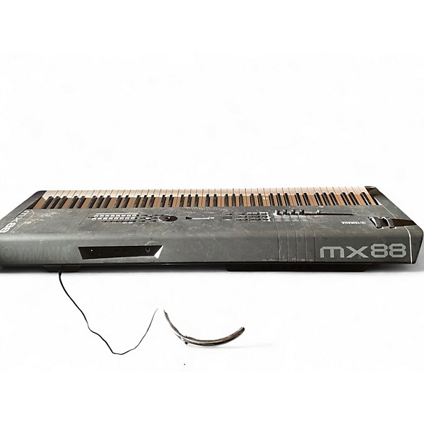Used Yamaha MX88 Synthesizer