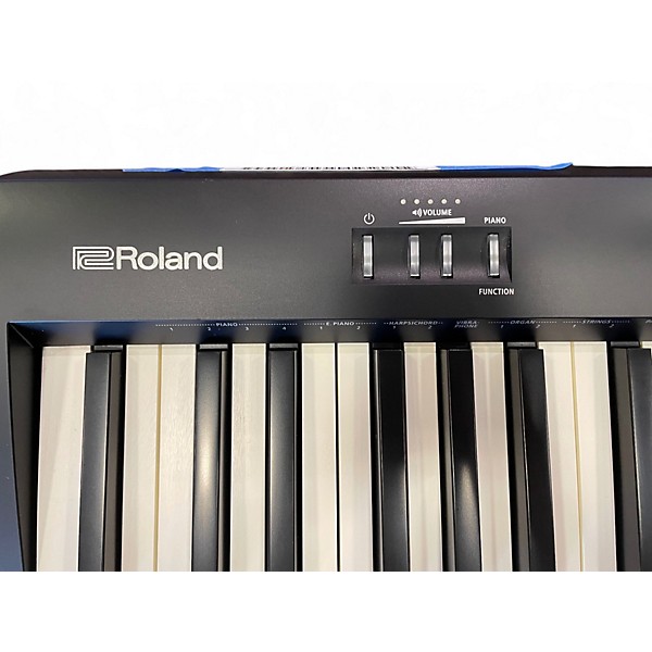 Used Roland FP-10 Digital Piano