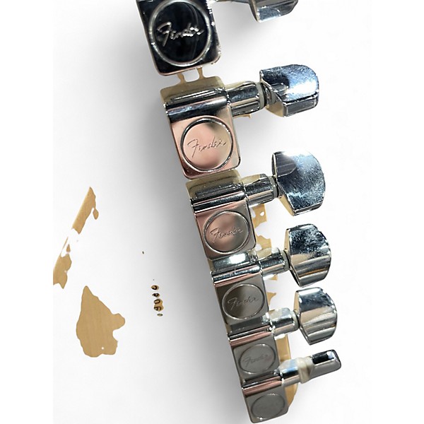 Used Fender Highway One Stratocaster Alpine White Solid Body Electric Guitar