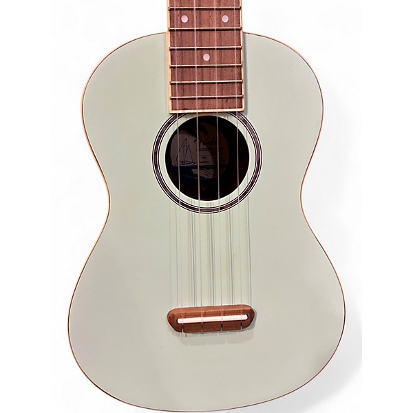 Used Fender ZUMA Surf Green Ukulele