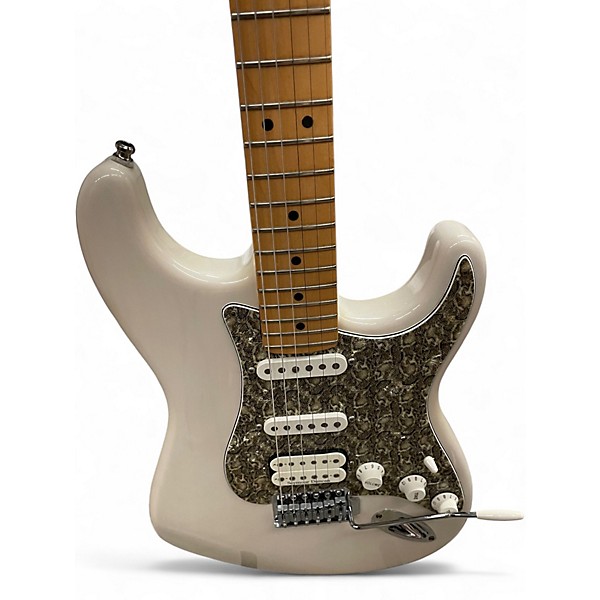 Used Fender LONESTAR STRATOCASTER Antique White Solid Body Electric Guitar