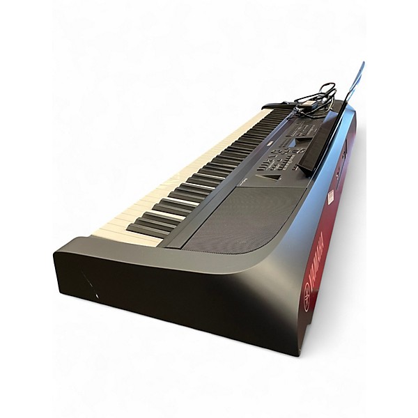 Used Yamaha DGX-670 Stage Piano