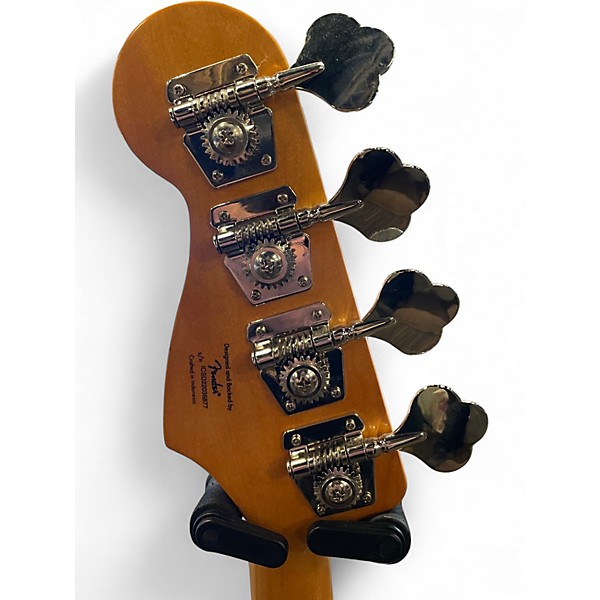 Used Squier Classic Vibe 70s Jazz Bass Lake Placid Blue Electric Bass Guitar