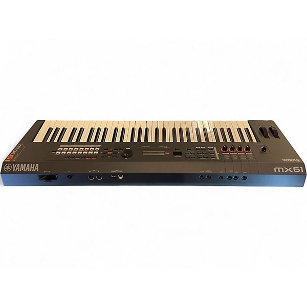 Used Yamaha MX61 61 Key Keyboard Workstation