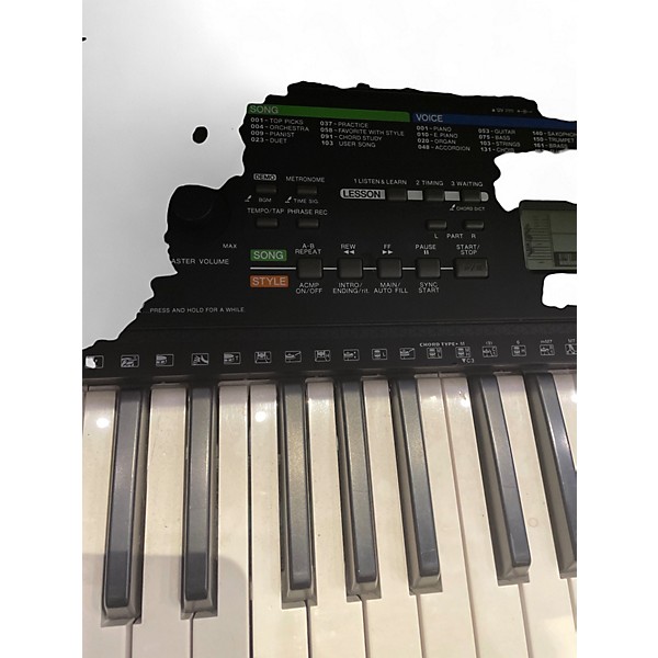 Used Yamaha PSRE253 61 Key Portable Keyboard