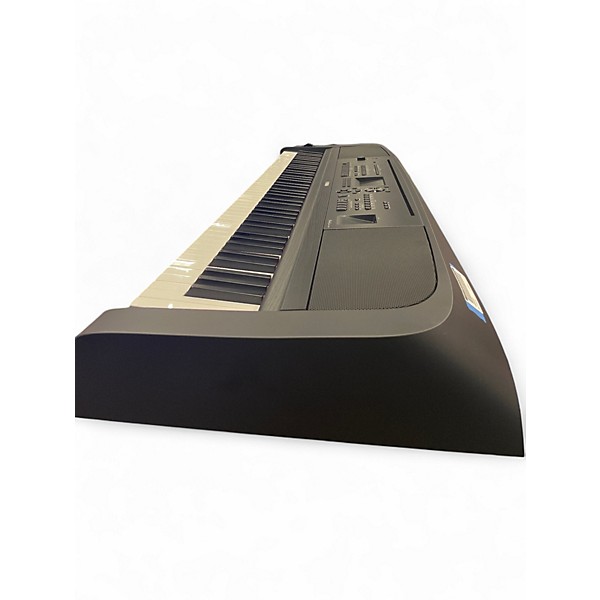 Used Yamaha DGX670B Stage Piano