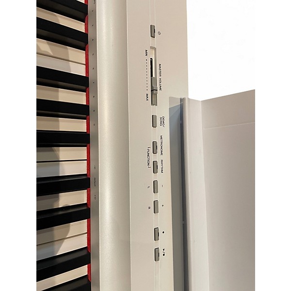 Used Yamaha p125w Digital Piano