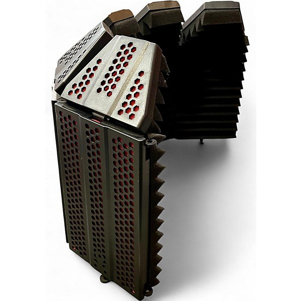 Used Xtuga Microphone Isolation Shield Sound Shield